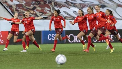 虎扑NBA-不谈基础谈职业化，女足话题又在重复男足老路