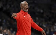 虎扑NBA-全主力惨负残阵灰熊45分 比卢普斯：我们太丢人了