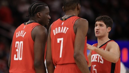 虎扑社区-火媒：今天马刺掘金森林狼勇士输球而火箭赢球 美好的一天！